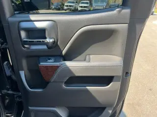 GMC Sierra 1500 2017 4x4 SLT 4 puertas Double Cab 6.5 pies. SB