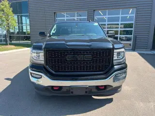 GMC Sierra 1500 2017 4x4 SLT 4 puertas Double Cab 6.5 pies. SB