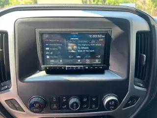 GMC Sierra 1500 2017 4x4 SLT 4 puertas Double Cab 6.5 pies. SB