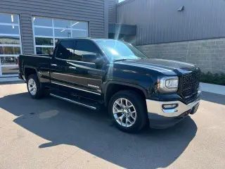 GMC Sierra 1500 2017 4x4 SLT 4 puertas Double Cab 6.5 pies. SB