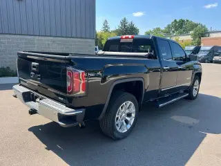 GMC Sierra 1500 2017 4x4 SLT 4 puertas Double Cab 6.5 pies. SB