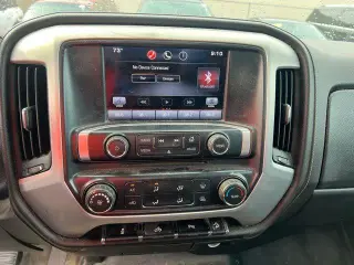 GMC Sierra 1500 2015 4x4 SLE 4 puertas Cabina Doble 6.5 pies. SB