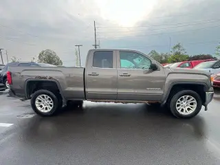GMC Sierra 1500 2015 4x4 SLE 4 puertas Cabina Doble 6.5 pies. SB