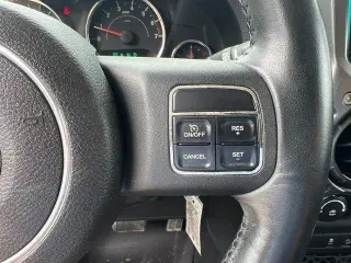 Jeep Wrangler 2011 4x4 Sport 2 puertas SUV