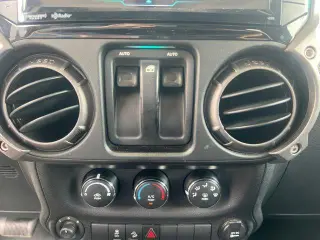 Jeep Wrangler 2011 4x4 Sport 2 puertas SUV