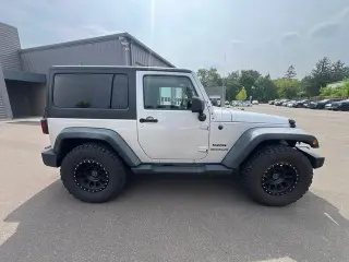 Jeep Wrangler 2011 4x4 Sport 2 puertas SUV