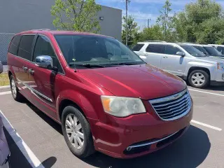 Chrysler Town and Country 2012 Touring-L 4 puertas Minivan