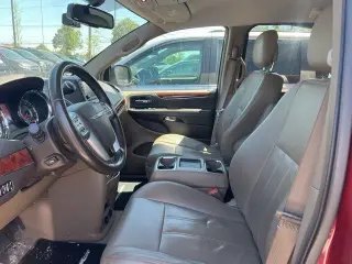 Chrysler Town and Country 2012 Touring-L 4 puertas Minivan