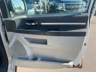 Dodge Grand Caravan 2008 SXT Extendido 4 puertas Minivan