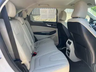 Ford Edge 2023 AWD Titanium 4dr Crossover