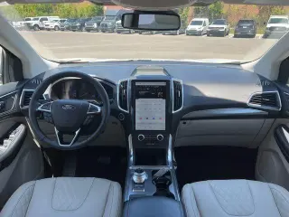 Ford Edge 2023 AWD Titanium 4dr Crossover