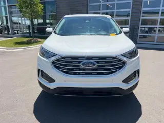 Ford Edge 2023 AWD Titanium 4dr Crossover
