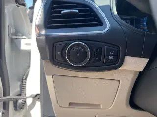 Ford Edge 2023 AWD Titanium 4dr Crossover