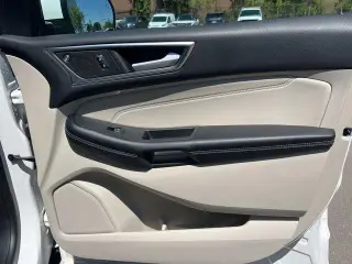 Ford Edge 2023 AWD Titanium 4dr Crossover