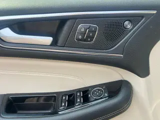 Ford Edge 2020 AWD Titanium 4p Crossover
