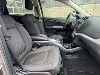 Dodge Journey 2012 SXT 4dr SUV