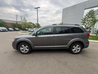 Dodge Journey 2012 SXT 4dr SUV