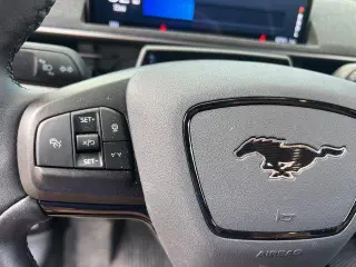 Ford Mustang Mach-E 2024 AWD Premium 4p SUV