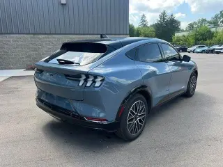 Ford Mustang Mach-E 2024 AWD Premium 4p SUV