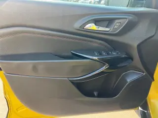 Chevrolet Trax 2024 RS 4p Crossover con 2RS