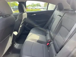 Chevrolet Cruze 2017 LT Auto 4p Hatchback