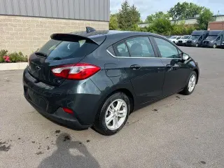 Chevrolet Cruze 2017 LT Auto 4p Hatchback