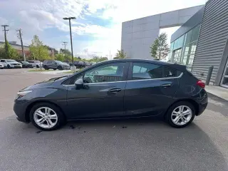 Chevrolet Cruze 2017 LT Auto 4p Hatchback