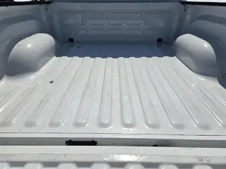 Ram 1500 Classic 2023 4x2 Tradesman 4p Cabasión de Tripulación con Caja Corta de 5.5 pies Sujeción de Pickup