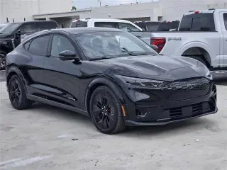 Ford Mustang Mach-E 2025 AWD GT 4p SUV