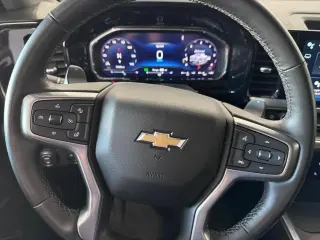 Chevrolet Silverado 1500 2024 4x4 LT 4 puertas Cabina Crew 5.8 pies. SB con 1LT