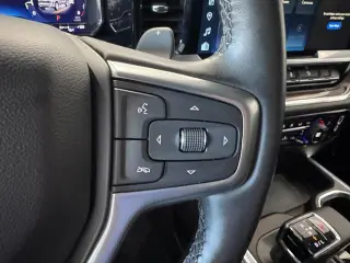 Chevrolet Silverado 1500 2024 4x4 LT 4 puertas Cabina Crew 5.8 pies. SB con 1LT