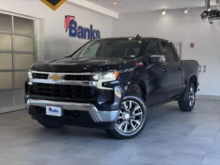 Chevrolet Silverado 1500 2024 4x4 LT 4 puertas Cabina Crew 5.8 pies. SB con 1LT