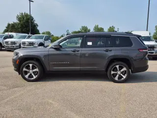 Jeep Grand Cherokee L 2023 4x4 Limited 4 puertas SUV