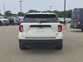 Ford Explorer 2023 AWD ST 4 puertas SUV