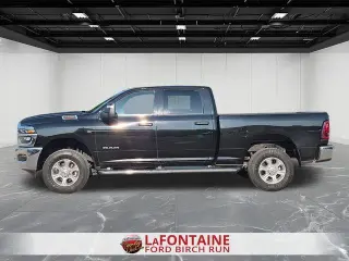 Ram 2500 2025 4x4 Big Horn 4 puertas Cabina Crew 6.3 pies. Pickup SB