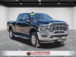 Ram 2500 2025 4x4 Big Horn 4 puertas Cabina Crew 6.3 pies. Pickup SB