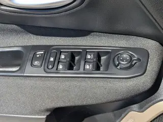 Jeep Renegade 2017 Latitude 4p SUV