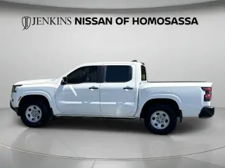 Nissan Frontier 2022 4x2 S 4 puertas Cabina Crew 5 pies. SB