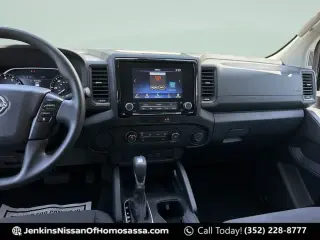 Nissan Frontier 2022 4x2 S 4 puertas Cabina Crew 5 pies. SB
