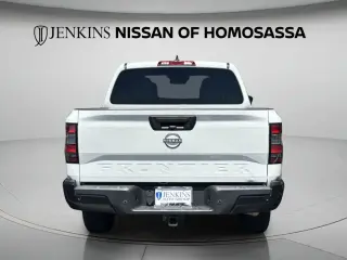 Nissan Frontier 2022 4x2 S 4 puertas Cabina Crew 5 pies. SB