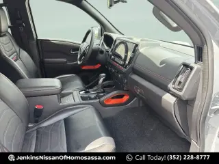 Nissan Frontier 2025 4x4 PRO-4X 4 puertas Cabina Crew 5 pies. SB