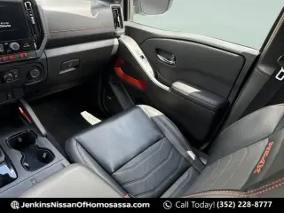 Nissan Frontier 2025 4x4 PRO-4X 4 puertas Cabina Crew 5 pies. SB