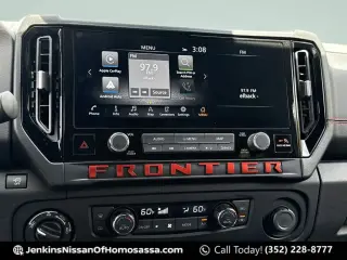 Nissan Frontier 2025 4x4 PRO-4X 4 puertas Cabina Crew 5 pies. SB