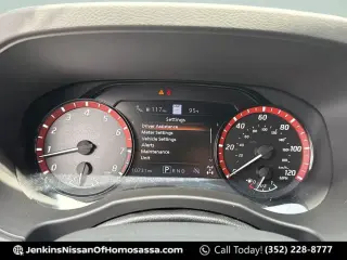 Nissan Frontier 2025 4x4 PRO-4X 4 puertas Cabina Crew 5 pies. SB