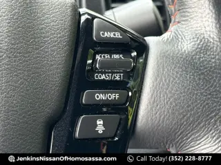 Nissan Frontier 2023 4x4 PRO-4X 4 puertas Cabina Crew 5 pies. SB