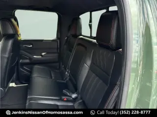 Nissan Frontier 2023 4x4 PRO-4X 4 puertas Cabina Crew 5 pies. SB