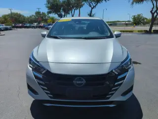 Nissan Versa 2023 SV 4dr Sedan