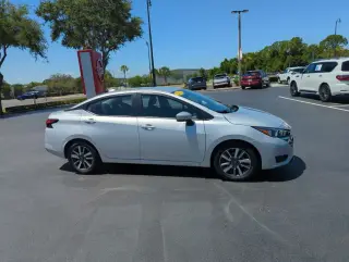 Nissan Versa 2023 SV 4dr Sedan