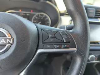 Nissan Versa 2023 SV 4dr Sedan