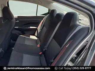 Nissan Versa 2024 SR 4dr Sedan